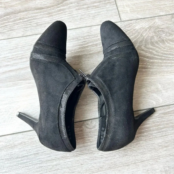 Naturalizer Timber Black Faux Suede Heeled Bootie Boots - Picture 10 of 14